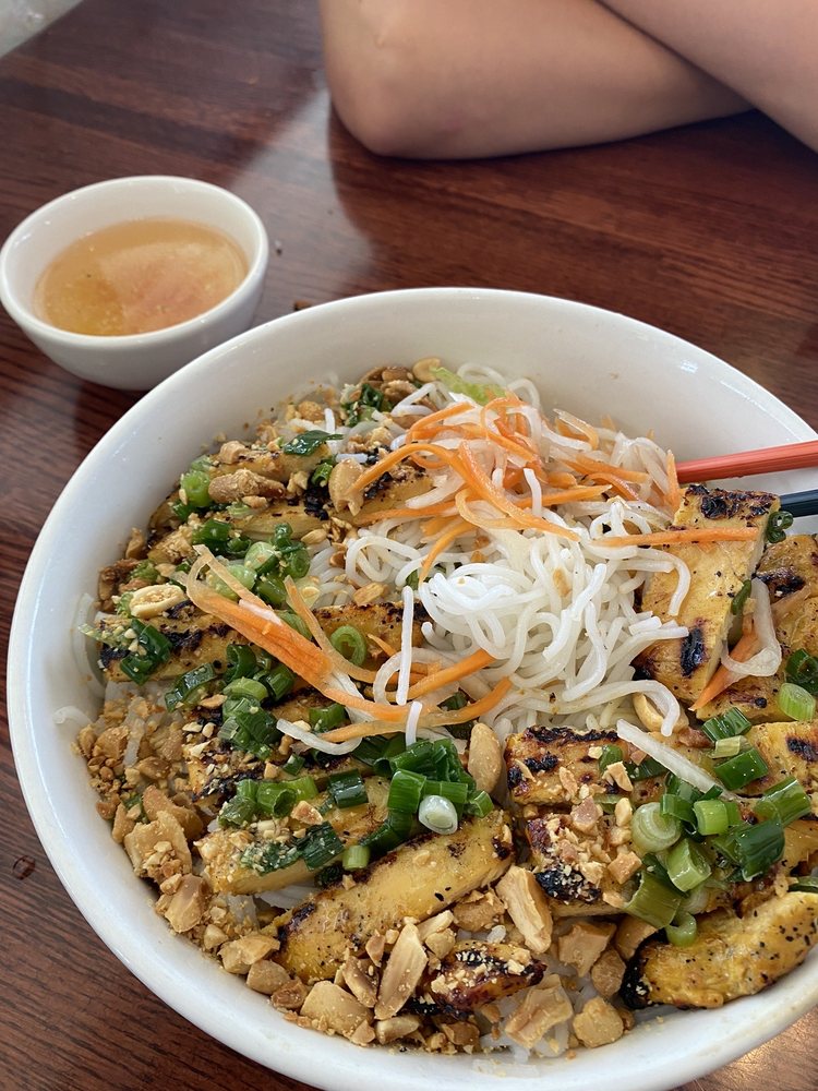 Grill Chicken Noodle Bowl with Eggroll