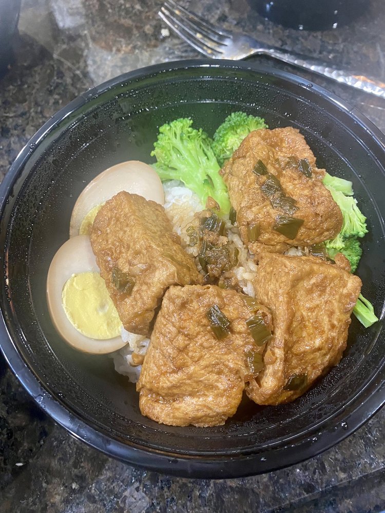 Marinated Tofu Over Rice Tofu Con Arroz Blanco