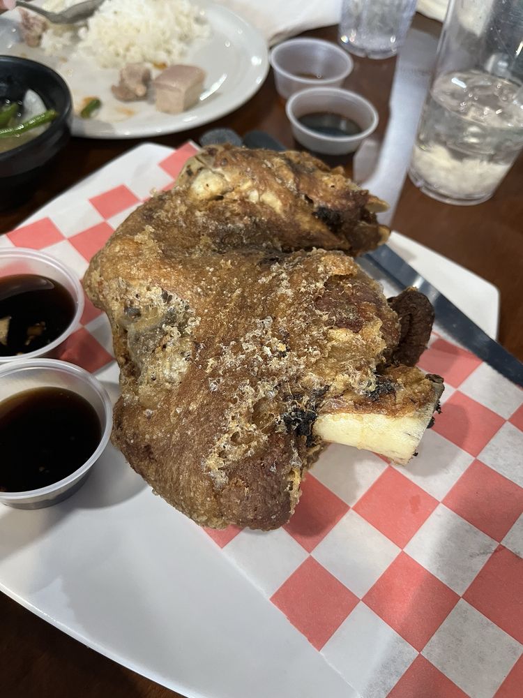 Crispy Pata