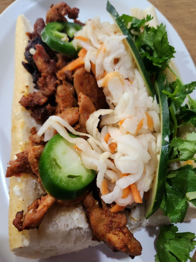 Chicken Banh Mi