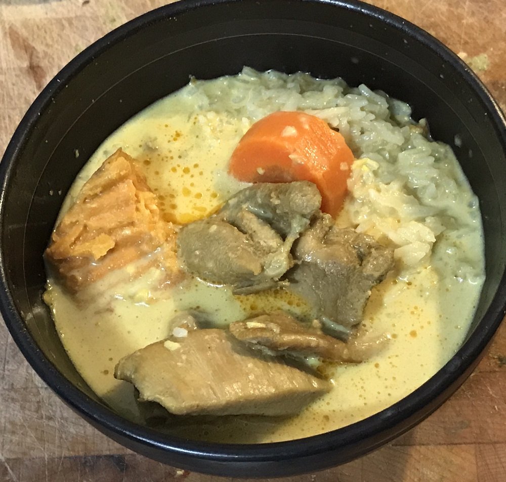 D6 - Vietnamese Chicken Curry / Cơm Cà-ri Gà