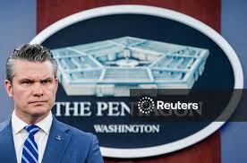 : Bộ trưởng Quốc phòng Pete Hegseth – quan chức cấp cao đang bị SEC xem xét vì nghi ngờ liên quan gián tiếp đến các giao dịch dầu mỏ và cổ phiếu quốc phòng trước thông báo Iran.