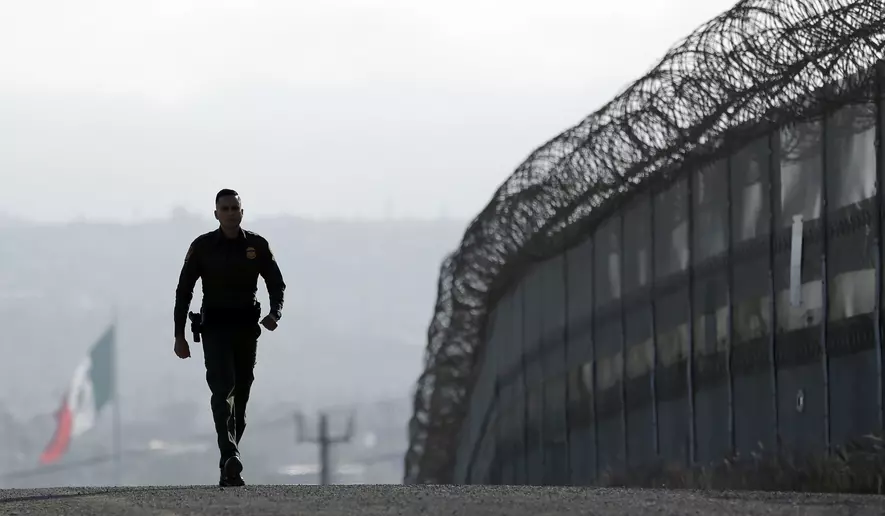 AP_17213728439746_c0-203-3000-1952_s885x516 (1).webp