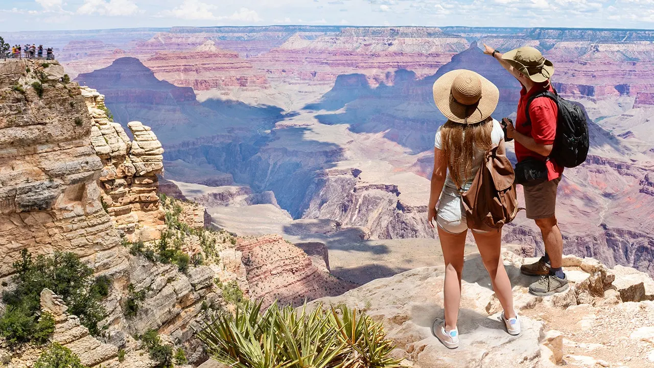 grand-canyon-hiking-extreme-heat.webp