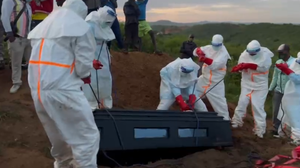 ENTERREMENT-EBOLA.png