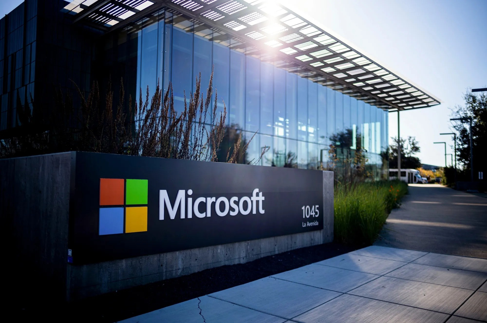 microsoft-bloomberg-2752.png
