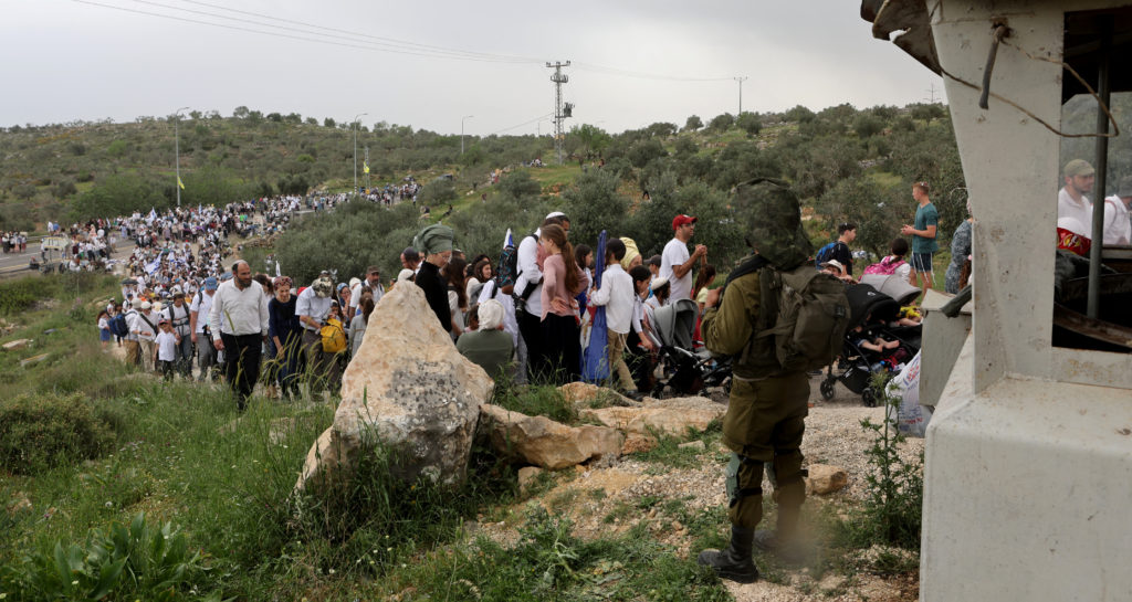 2023-04-10T123718Z_1077614393_RC2NB0AV8L1C_RTRMADP_3_ISRAEL-PALESTINIANS-SETTLEMENTS-MARCH-e1681135969822-1024x545.jpg