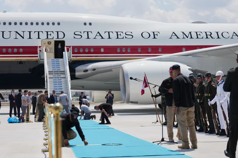 urnpublicidap.org6cb08dcb613a2d7f77d3b0a143f3b216Turkey_NATO_Summit_Trump_96874.webp