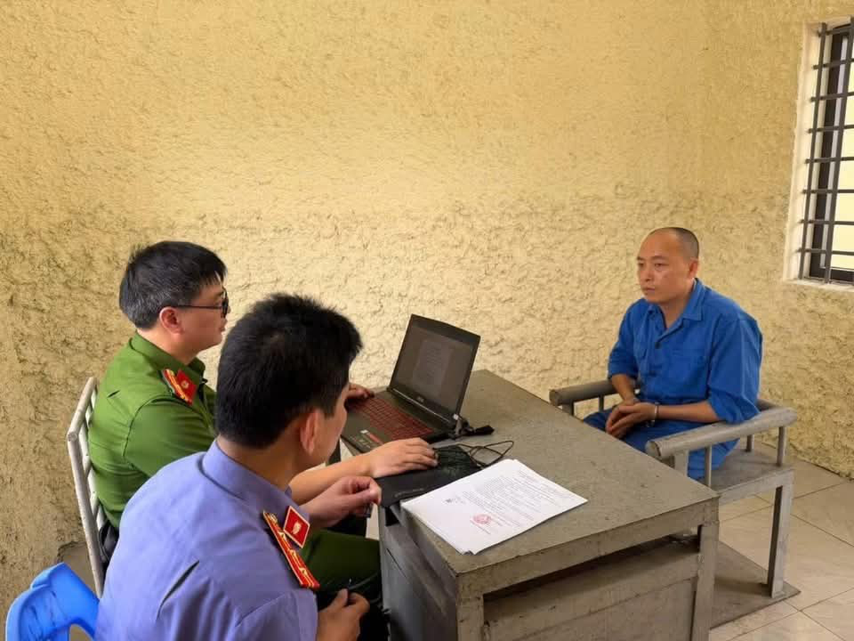 Bị can Trần Đình Tiệp (Vua Quạt) tại cơ quan điều tra