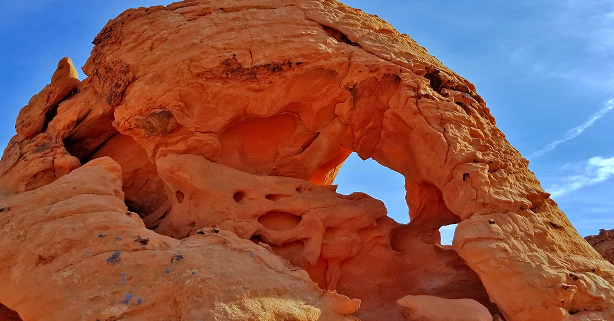 Các khối đá đỏ độc đáo tại Valley of Fire State Park.
