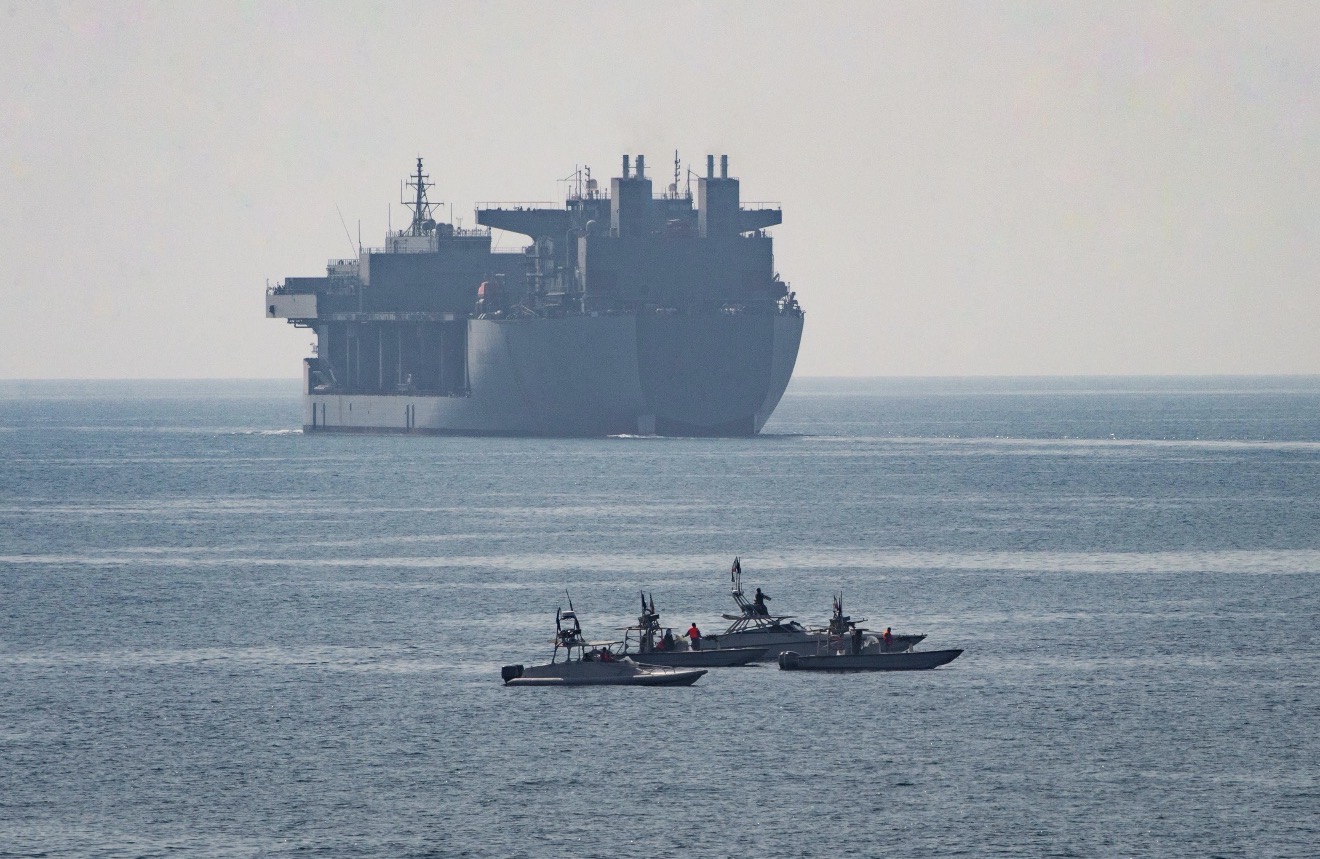 Tàu tại khu vực Vịnh / Hormuz. Nguồn: USNI News