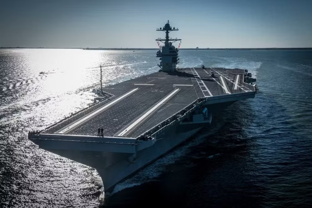 Tàu USS Gerald R. Ford bắt đầu chuyến chạy thử trên biển đầu tiên nhằm kiểm tra các hệ thống công nghệ hiện đại bằng chính động lực của tàu. Ảnh: AP.